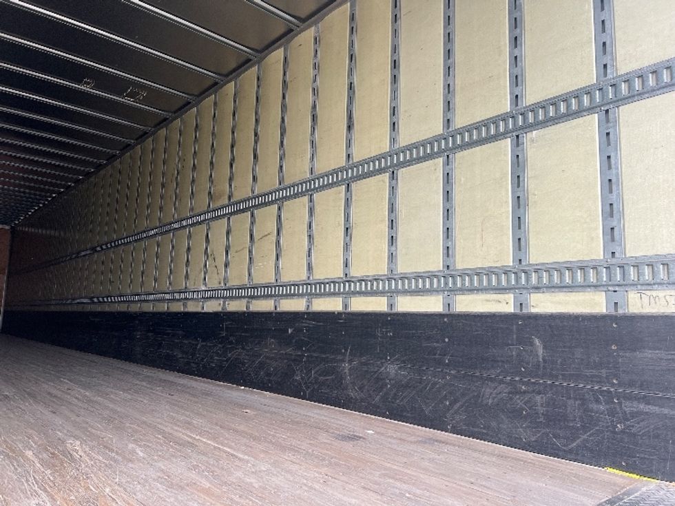 Dry Van Trailer-Semi Trailers-VANGUARD TRAILER-2011-Trailer-Rochester-NY-187,163\n\t\tmiles-$ 9,750 - Image 10