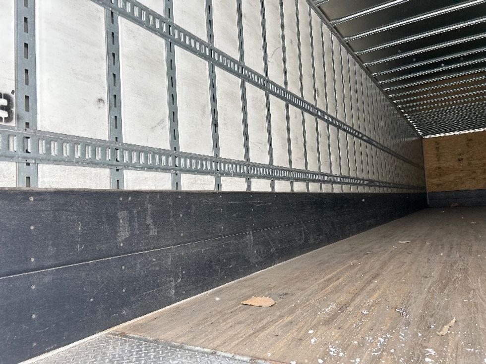 Dry Van Trailer-Semi Trailers-VANGUARD TRAILER-2013-Trailer-Rochester-NY-156,440\n\t\tmiles-$ 11,250 - Image 9