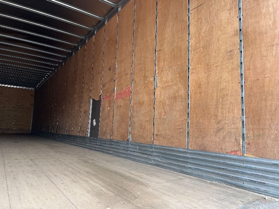 Dry Van Trailer-Semi Trailers-VANGUARD TRAILER-2013-Trailer-Rochester-NY-311,950\n\t\tmiles-$ 12,000 - Image 10