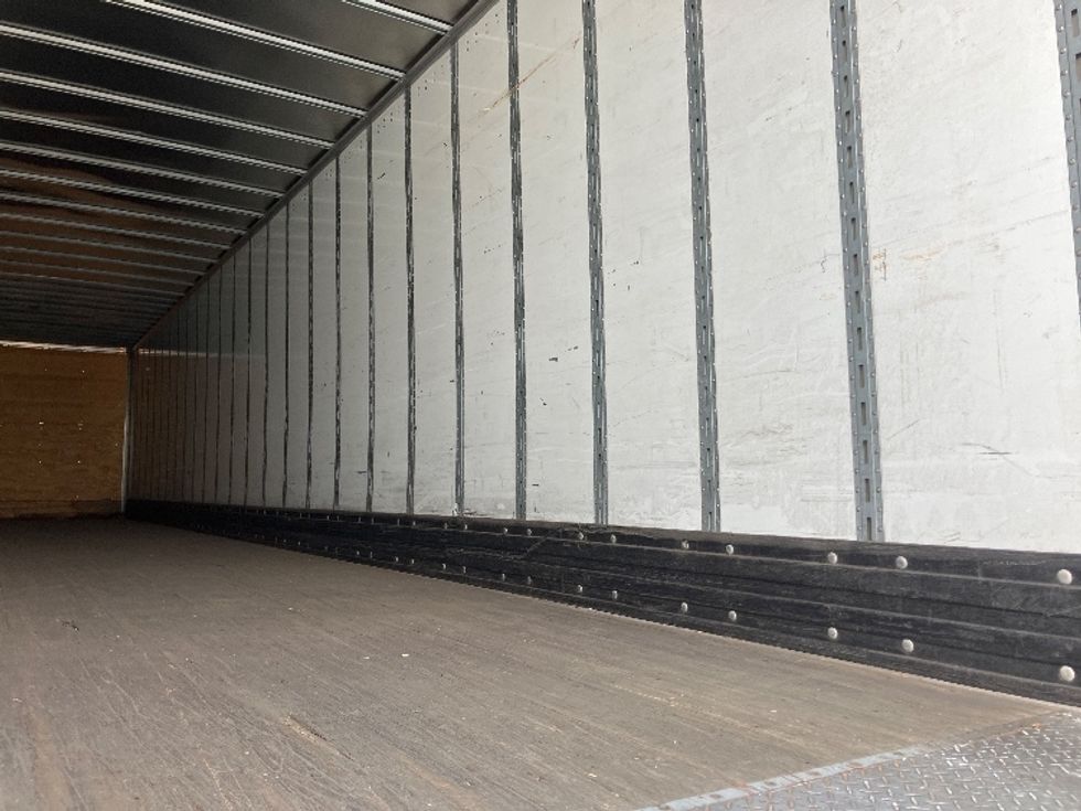 Dry Van Trailer-Semi Trailers-VANGUARD TRAILER-2015-Trailer-Fitchburg-MA-325,055\n\t\tmiles-$ 15,000 - Image 10