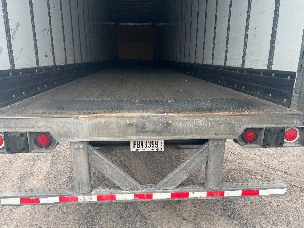 Dry Van Trailer-Semi Trailers-VANGUARD TRAILER-2015-Trailer-Fitchburg-MA-345,326\n\t\tmiles-$ 15,000 - Image 8