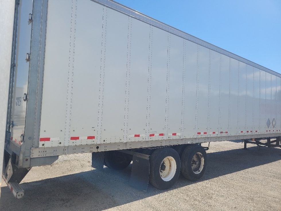 Dry Van Trailer-Semi Trailers-VANGUARD TRAILER-2015-Trailer-Fitchburg-MA-356,305\n\t\tmiles-$ 14,500 - Image 4