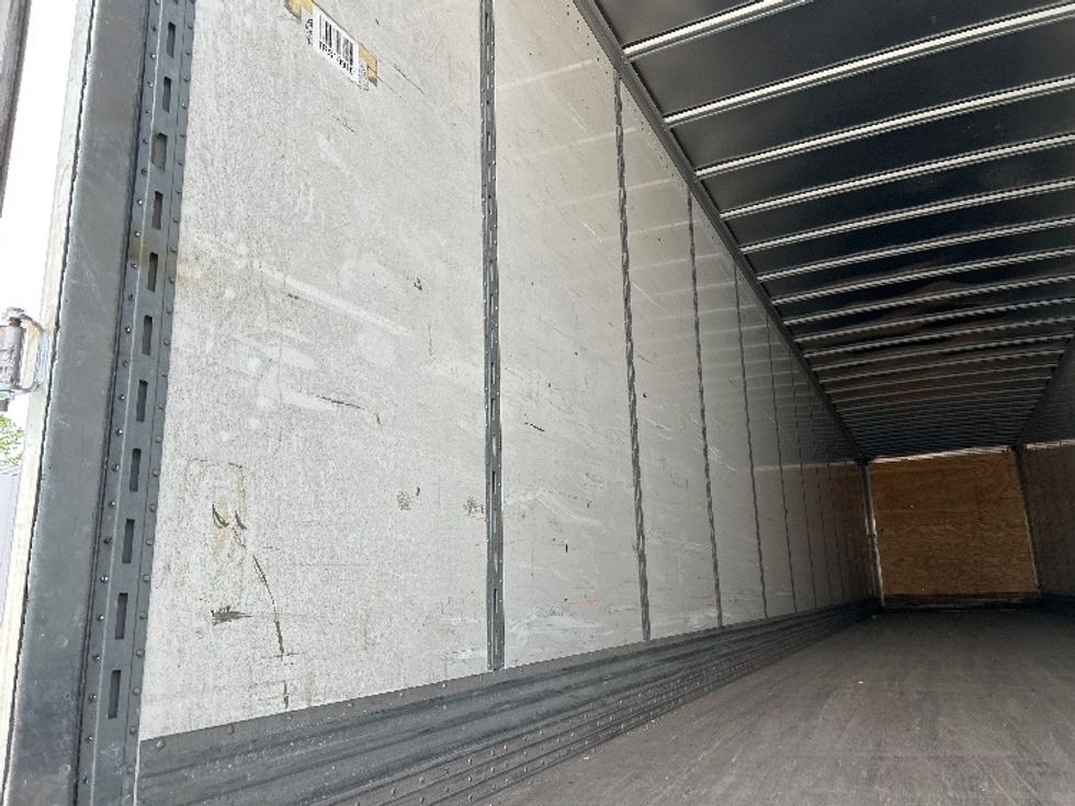 Dry Van Trailer-Semi Trailers-VANGUARD TRAILER-2015-Trailer-Rochester-NY-105,620\n\t\tmiles-$ 15,000 - Image 9