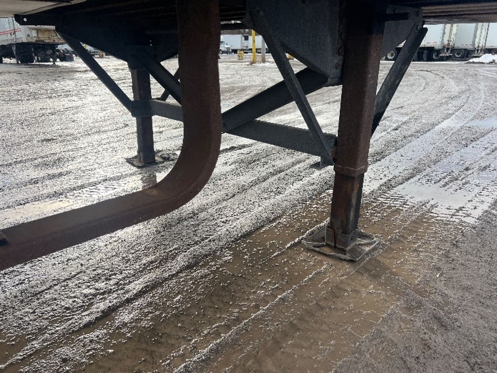 Dry Van Trailer-Semi Trailers-VANGUARD TRAILER-2015-Trailer-Rochester-NY-250,590\n\t\tmiles-$ 12,750 - Image 12