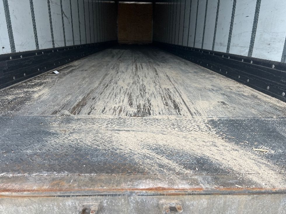 Dry Van Trailer-Semi Trailers-VANGUARD TRAILER-2015-Trailer-Rochester-NY-250,590\n\t\tmiles-$ 12,750 - Image 8