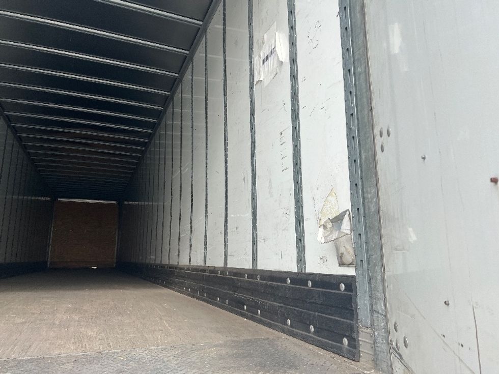 Dry Van Trailer-Semi Trailers-VANGUARD TRAILER-2015-Trailer-Rochester-NY-259,512\n\t\tmiles-$ 14,000 - Image 10