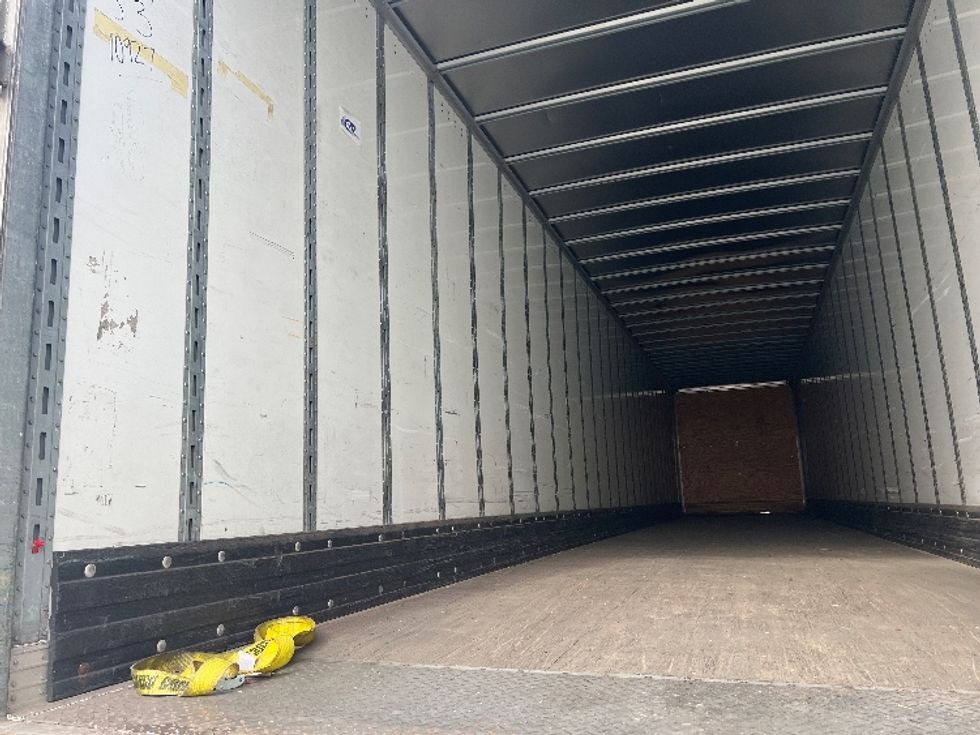 Dry Van Trailer-Semi Trailers-VANGUARD TRAILER-2015-Trailer-Rochester-NY-259,512\n\t\tmiles-$ 14,000 - Image 9