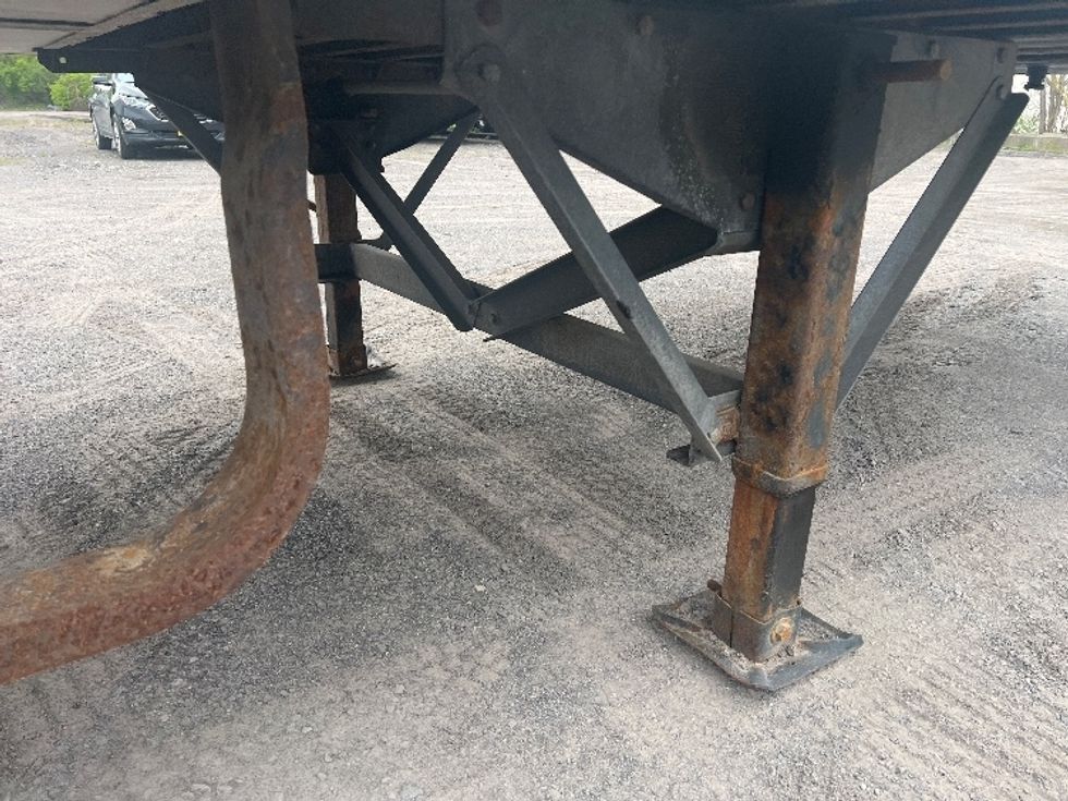 Dry Van Trailer-Semi Trailers-VANGUARD TRAILER-2015-Trailer-Rochester-NY-308,143\n\t\tmiles-$ 15,000 - Image 15