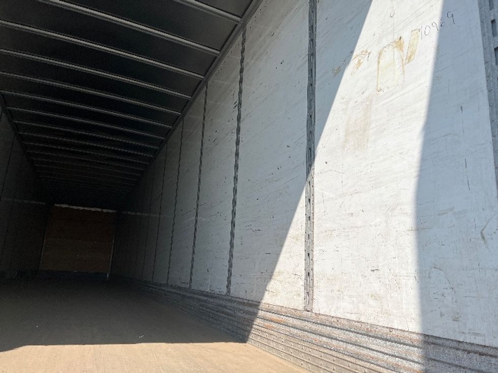 Dry Van Trailer-Semi Trailers-VANGUARD TRAILER-2015-Trailer-Rochester-NY-341,179\n\t\tmiles-$ 15,000 - Image 10