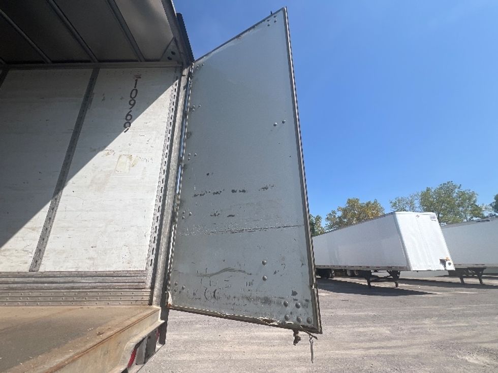 Dry Van Trailer-Semi Trailers-VANGUARD TRAILER-2015-Trailer-Rochester-NY-341,179\n\t\tmiles-$ 15,000 - Image 12