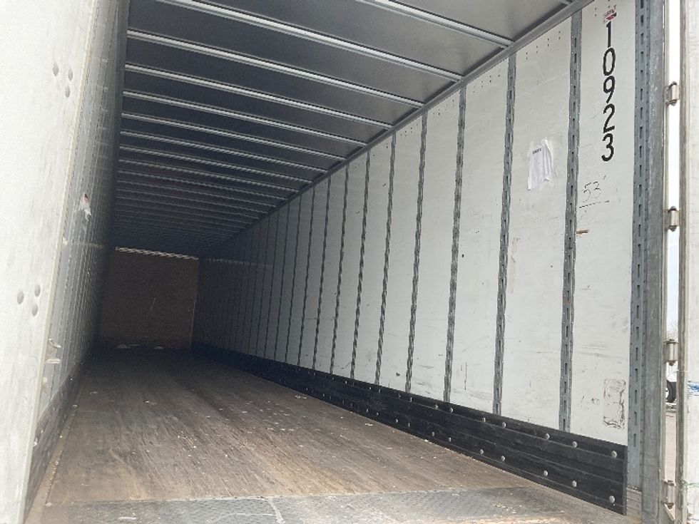 Dry Van Trailer-Semi Trailers-VANGUARD TRAILER-2015-Trailer-Rochester-NY-386,104\n\t\tmiles-$ 14,000 - Image 9