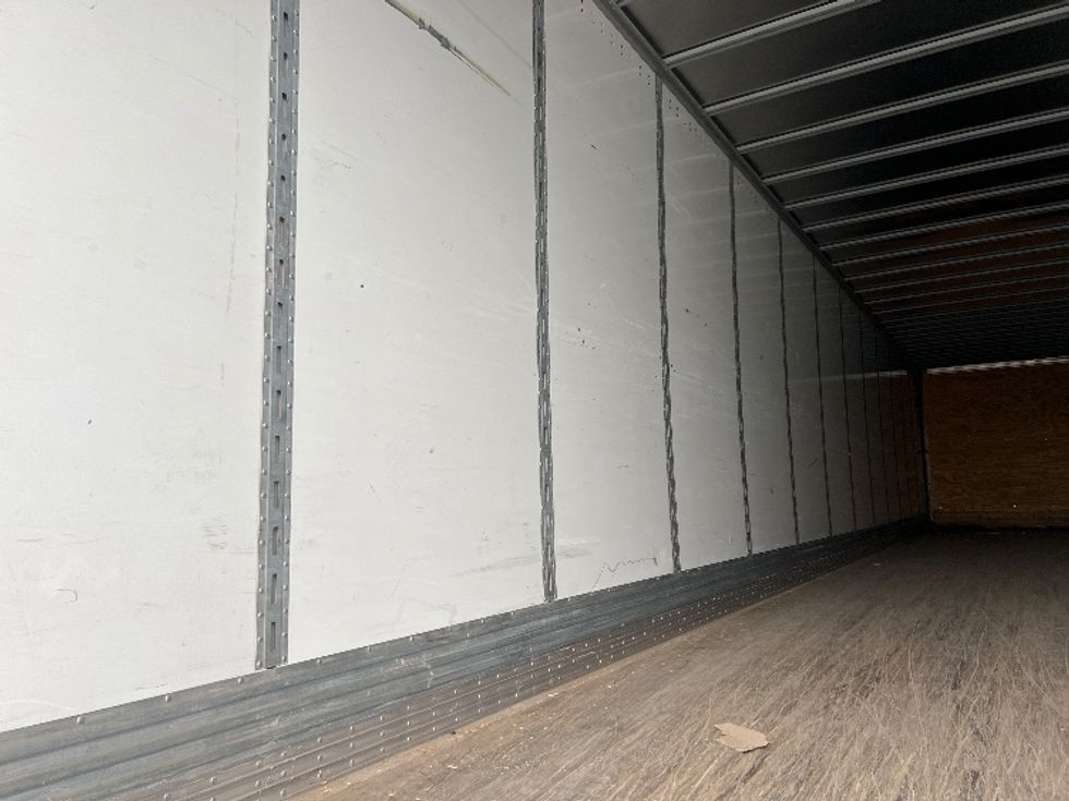 Dry Van Trailer-Semi Trailers-VANGUARD TRAILER-2015-Trailer-Rochester-NY-59,390\n\t\tmiles-$ 12,750 - Image 9