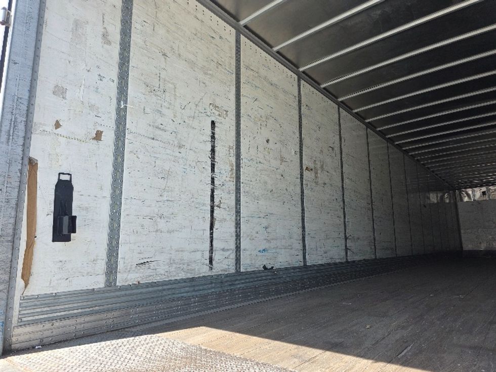 Dry Van Trailer-Semi Trailers-Wabash-2013-Trailer-Chester-VA-0\n\t\tmiles-$ 15,000 - Image 8