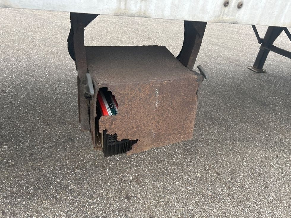 Dry Van Trailer-Semi Trailers-Wabash-2014-Trailer-Clinton-PA-316,000\n\t\tmiles-$ 13,000 - Image 12