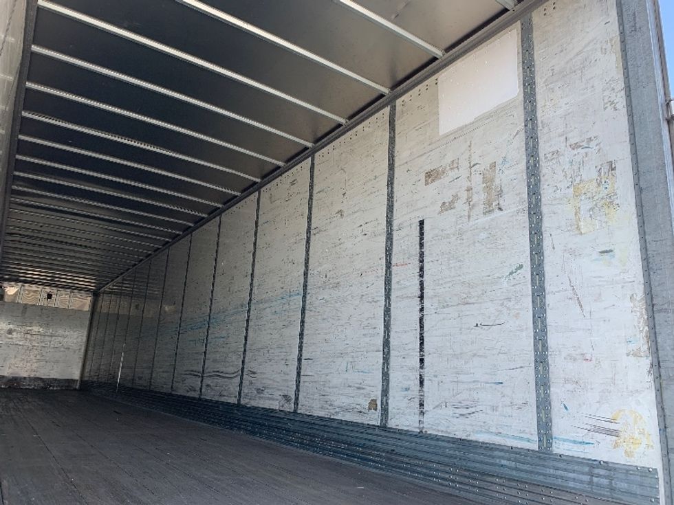 Dry Van Trailer-Semi Trailers-Wabash-2014-Trailer-Greensboro-NC-0\n\t\tmiles-$ 14,500 - Image 9