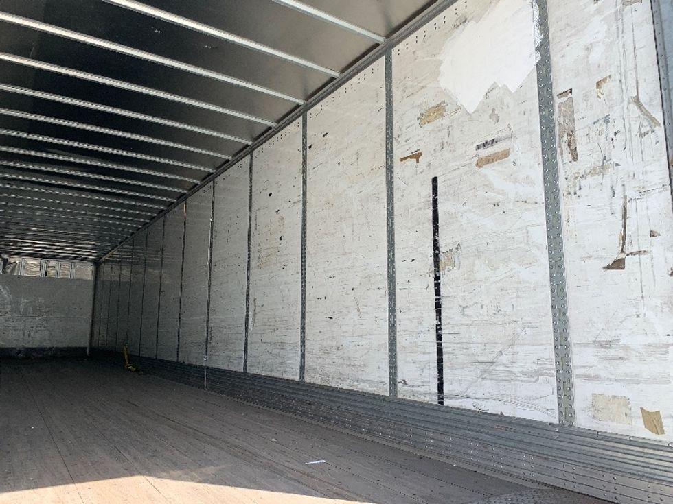 Dry Van Trailer-Semi Trailers-Wabash-2014-Trailer-Greensboro-NC-0\n\t\tmiles-$ 14,500 - Image 9