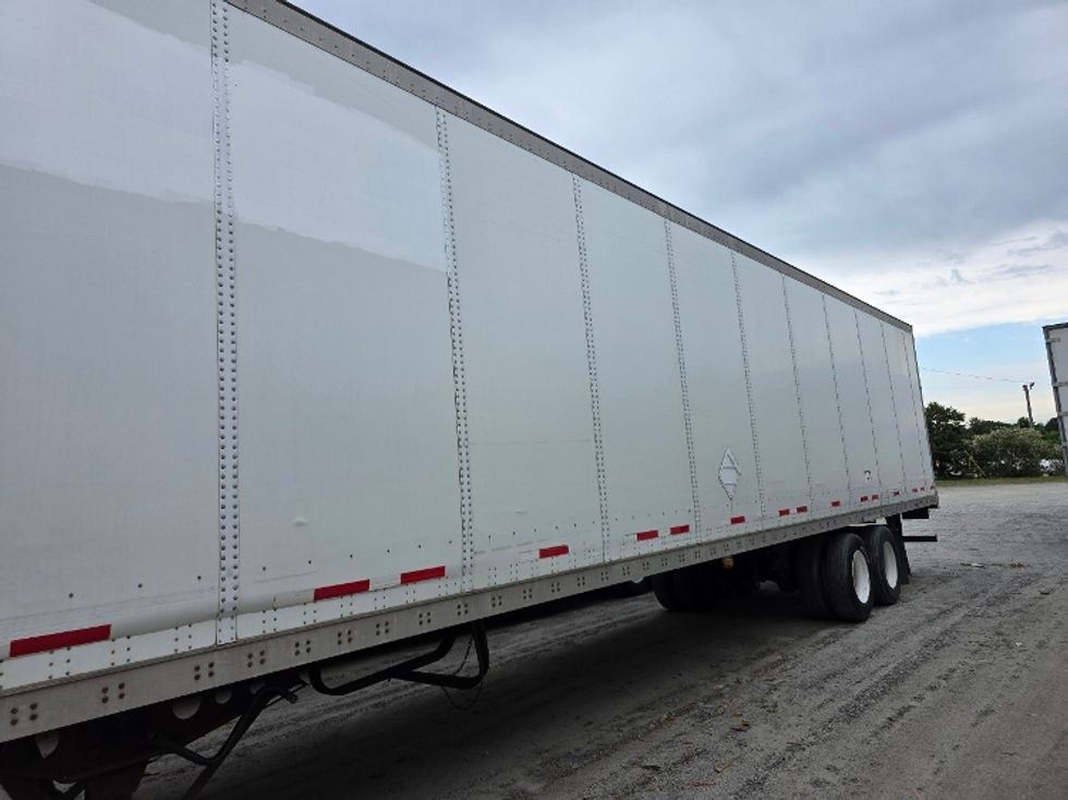 Dry Van Trailer-Semi Trailers-Wabash-2014-Trailer-Greensboro-NC-0\n\t\tmiles-$ 15,000 - Image 4