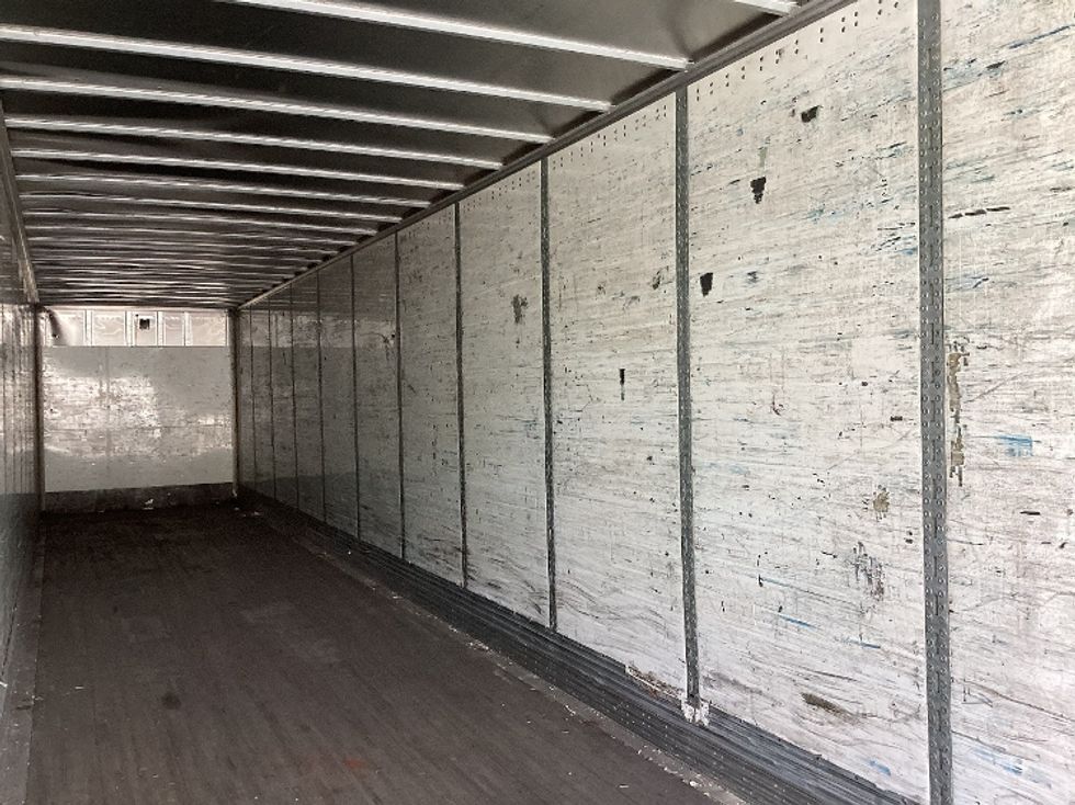 Dry Van Trailer-Semi Trailers-Wabash-2015-Trailer-Greensboro-NC-0\n\t\tmiles-$ 15,500 - Image 11