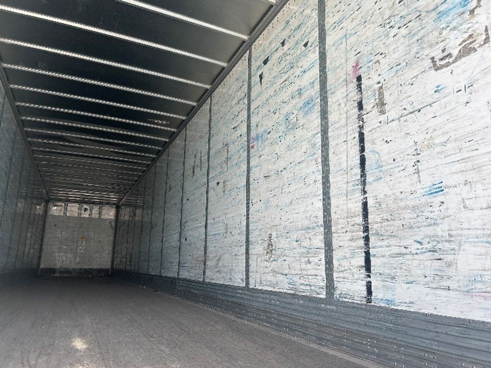 Dry Van Trailer-Semi Trailers-Wabash-2015-Trailer-Greensboro-NC-0\n\t\tmiles-$ 16,000 - Image 10
