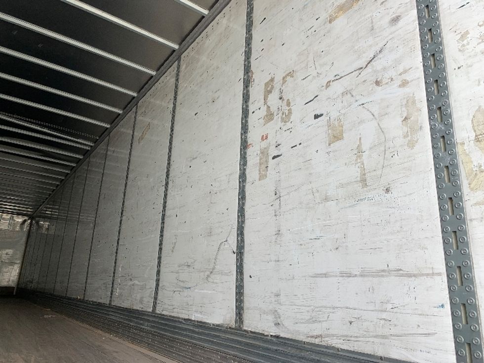 Dry Van Trailer-Semi Trailers-Wabash-2015-Trailer-Greensboro-NC-0\n\t\tmiles-$ 16,000 - Image 9