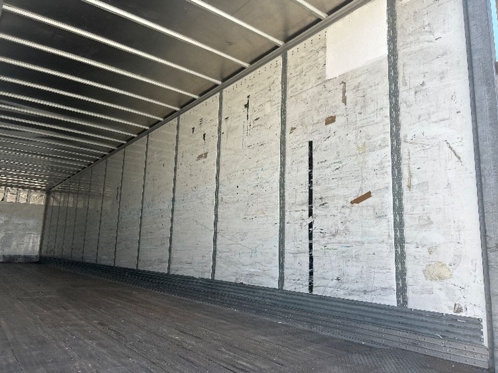 Dry Van Trailer-Semi Trailers-Wabash-2015-Trailer-Greensboro-NC-0\n\t\tmiles-$ 16,000 - Image 9