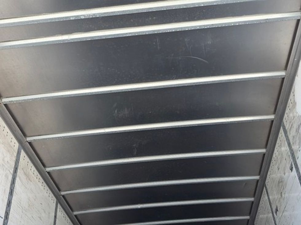 Dry Van Trailer-Semi Trailers-Wabash-2016-Trailer-Greensboro-NC-0\n\t\tmiles-$ 16,500 - Image 11