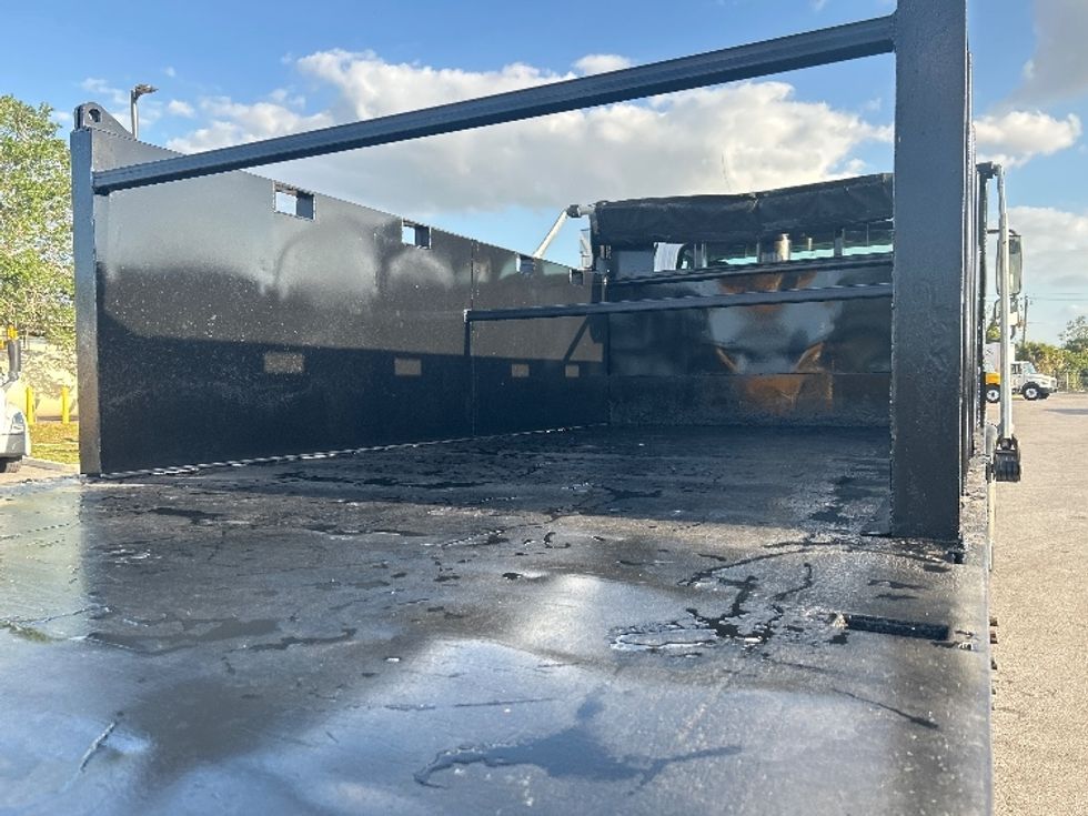 Dump Truck-Specialized Equipment-Freightliner-2017-114SD-Tampa-FL-450,002\n\t\tmiles-$ 83,000 - Image 11