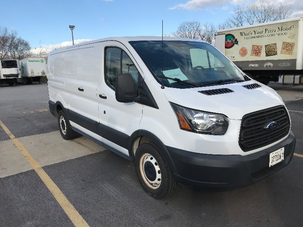 Used Cargo Vans for Sale in IL Penske Used Trucks