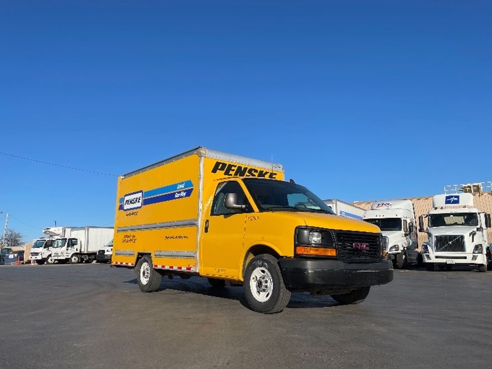 Used Light Duty Box Trucks for Sale in OK Penske Used Trucks