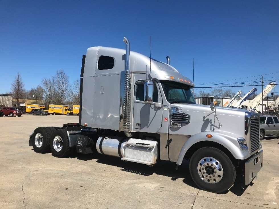 Used Freightliner CORONADO Sleeper Trucks for Sale Penske Used Trucks