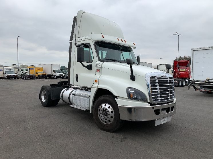 Used Heavy Duty Trucks For Sale In Ontario Penske Used Trucks