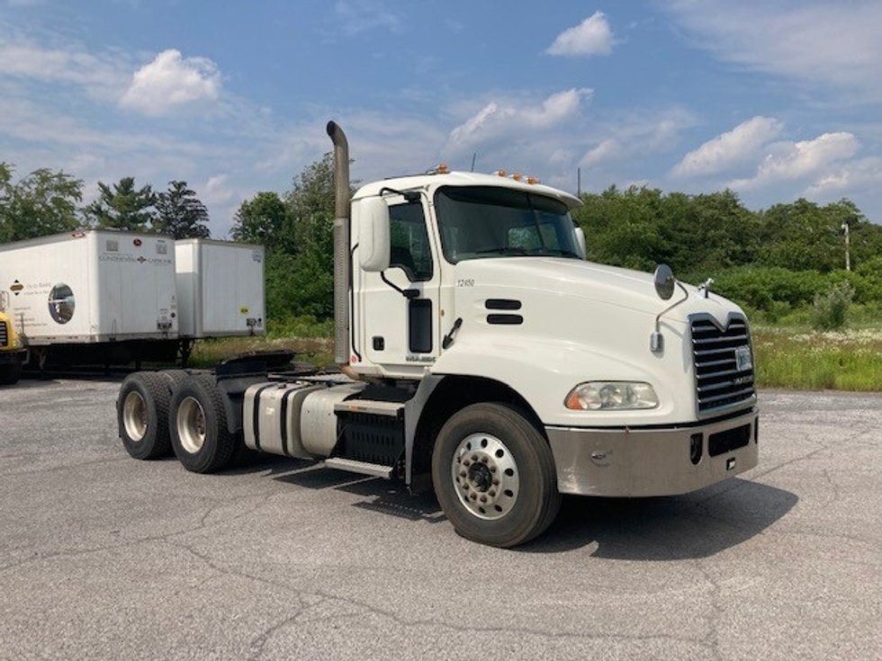 Used Mack Day Cab Trucks for Sale Penske Used Trucks