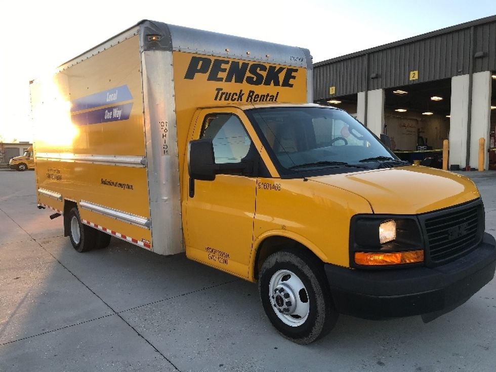 Used Light Duty Box Trucks for Sale in LA Penske Used Trucks