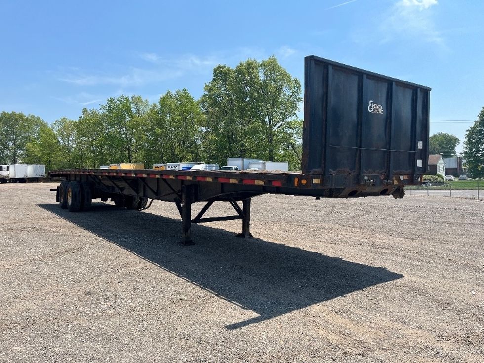 Flatbed Trailer-Semi Trailers-Evans-2013-Trailer-Springfield-MA-0\n\t\tmiles-$ 17,500 - Image 1