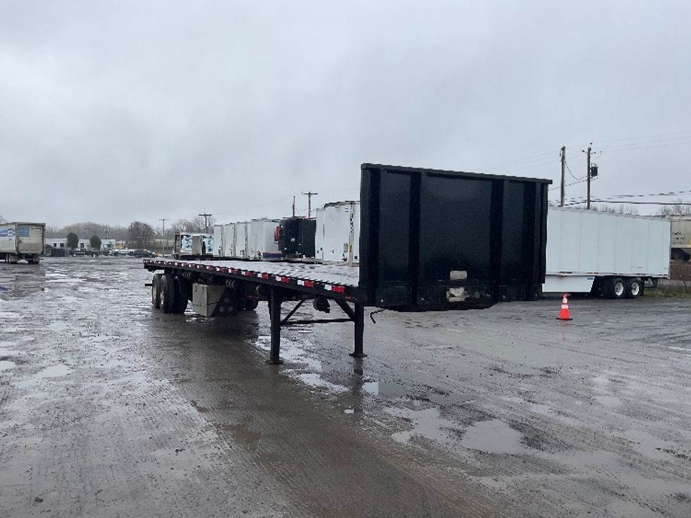 Flatbed Trailer-Semi Trailers-Great Dane-2014-Trailer-Minoa-NY-147,393\n\t\tmiles-$ 18,250 - Image 1