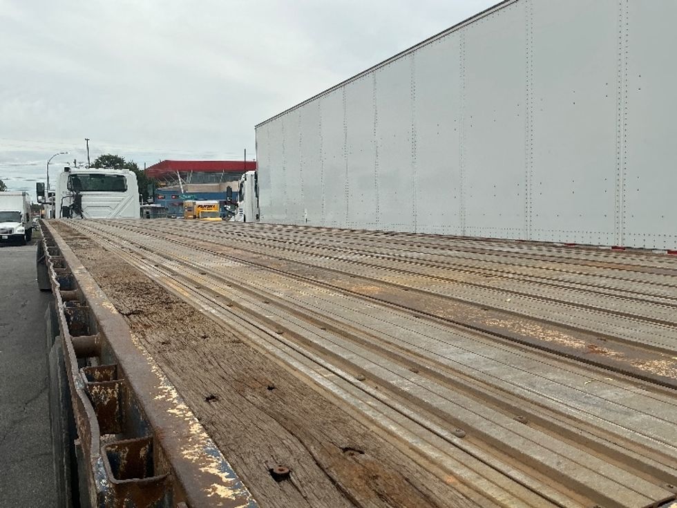 Flatbed Trailer-Semi Trailers-Great Dane-2016-Trailer-Austin-TX-429,615\n\t\tmiles-$ 22,750 - Image 9