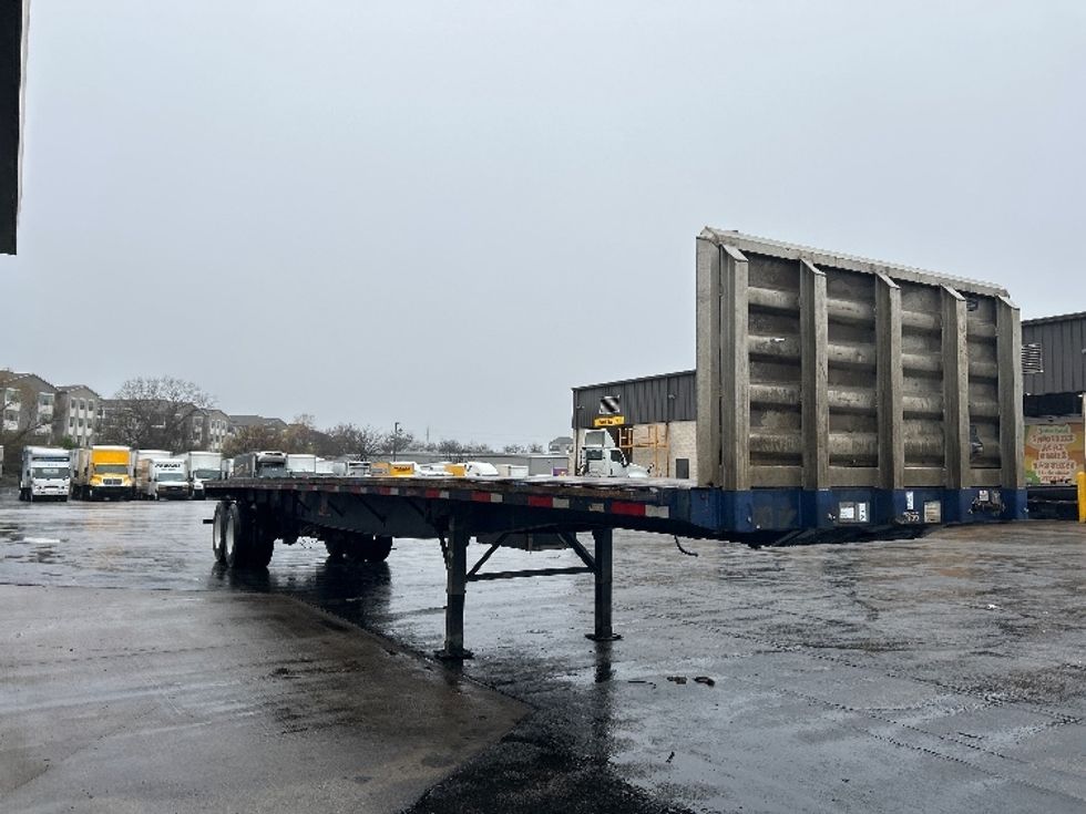 Flatbed Trailer-Semi Trailers-Great Dane-2016-Trailer-Austin-TX-577,714\n\t\tmiles-$ 22,750 - Image 1