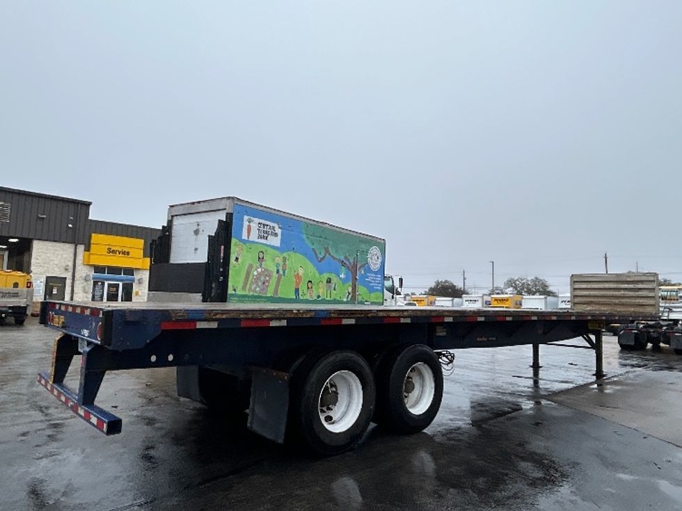 Flatbed Trailer-Semi Trailers-Great Dane-2016-Trailer-Austin-TX-577,714\n\t\tmiles-$ 22,750 - Image 4