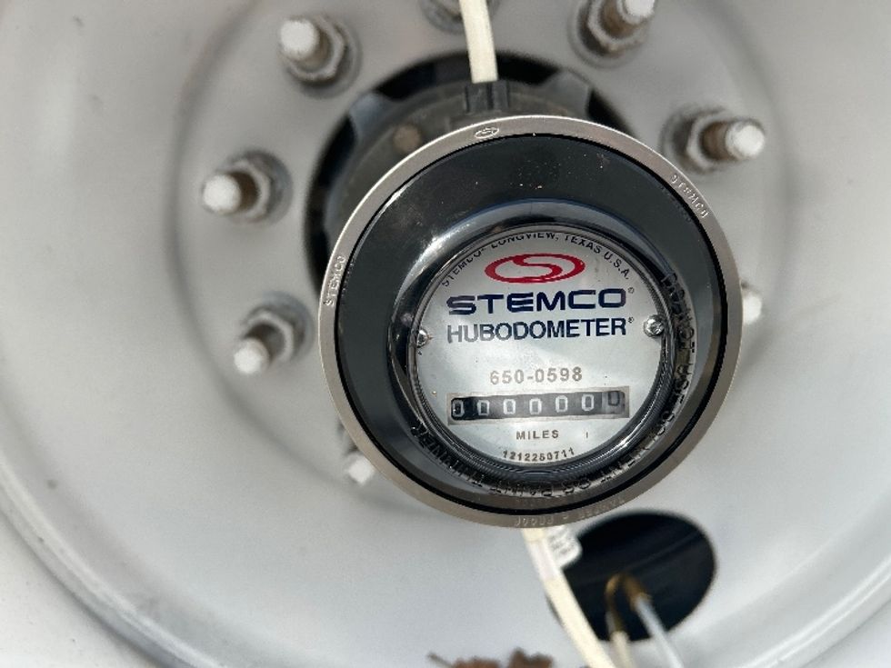 Flatbed Trailer-Semi Trailers-Great Dane-2016-Trailer-Austin-TX-836,137\n\t\tmiles-$ 22,750 - Image 9