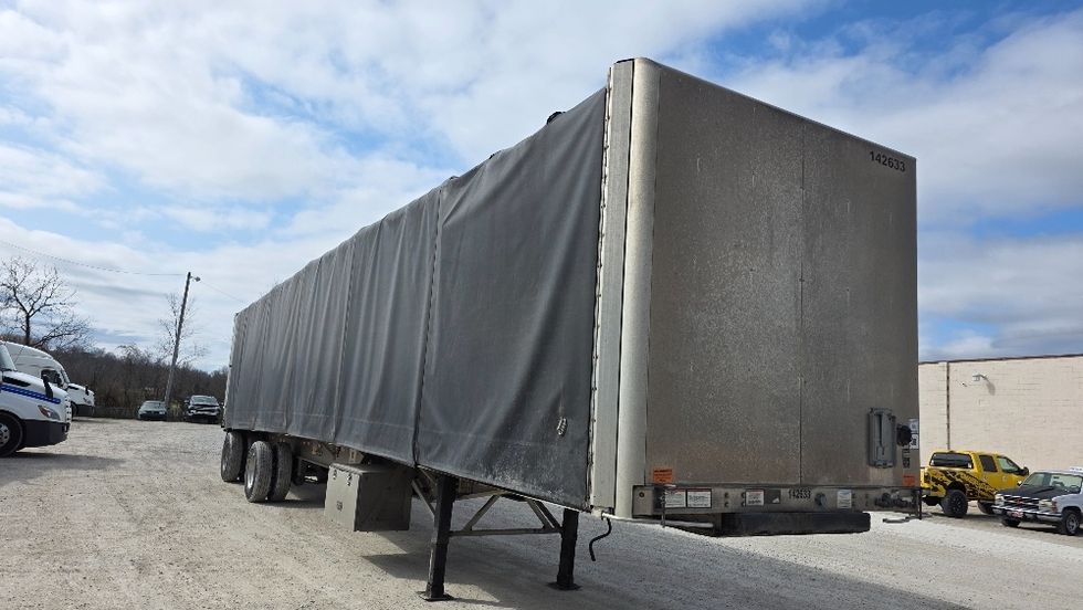 Flatbed Trailer-Semi Trailers-Great Dane-2016-Trailer-Millwood-WV-1,037,901\n\t\tmiles-$ 31,250 - Image 1