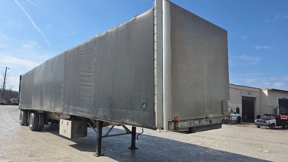 Flatbed Trailer-Semi Trailers-Great Dane-2016-Trailer-Millwood-WV-615,110\n\t\tmiles-$ 31,250 - Image 1