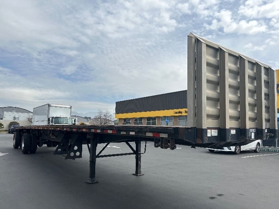 Flatbed Trailer-Semi Trailers-Great Dane-2016-Trailer-Parsippany-NJ-473,839\n\t\tmiles-$ 23,250 - Image 1