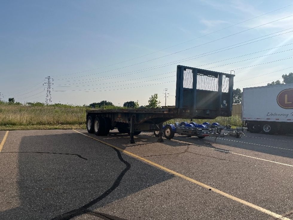 Flatbed Trailer-Semi Trailers-Great Dane-2016-Trailer-Warren-MI-441,761\n\t\tmiles-$ 21,500 - Image 1