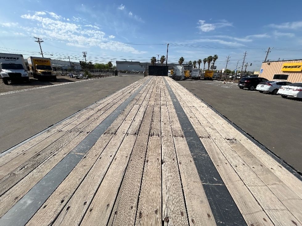Flatbed Trailer-Semi Trailers-Hyundai-2013-Trailer-National City-CA-237,310\n\t\tmiles-$ 19,500 - Image 9