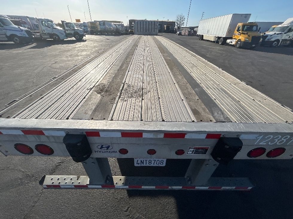 Flatbed Trailer-Semi Trailers-Hyundai-2016-Trailer-Jurupa Valley-CA-134,247\n\t\tmiles-$ 23,750 - Image 7