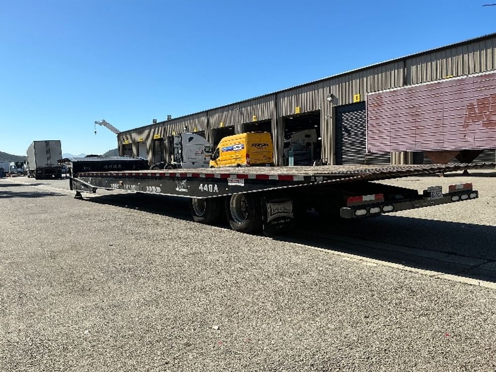 Flatbed Trailer-Semi Trailers-Landoll-2016-Trailer-Fontana-CA-173,637\n\t\tmiles-$ 65,000 - Image 3