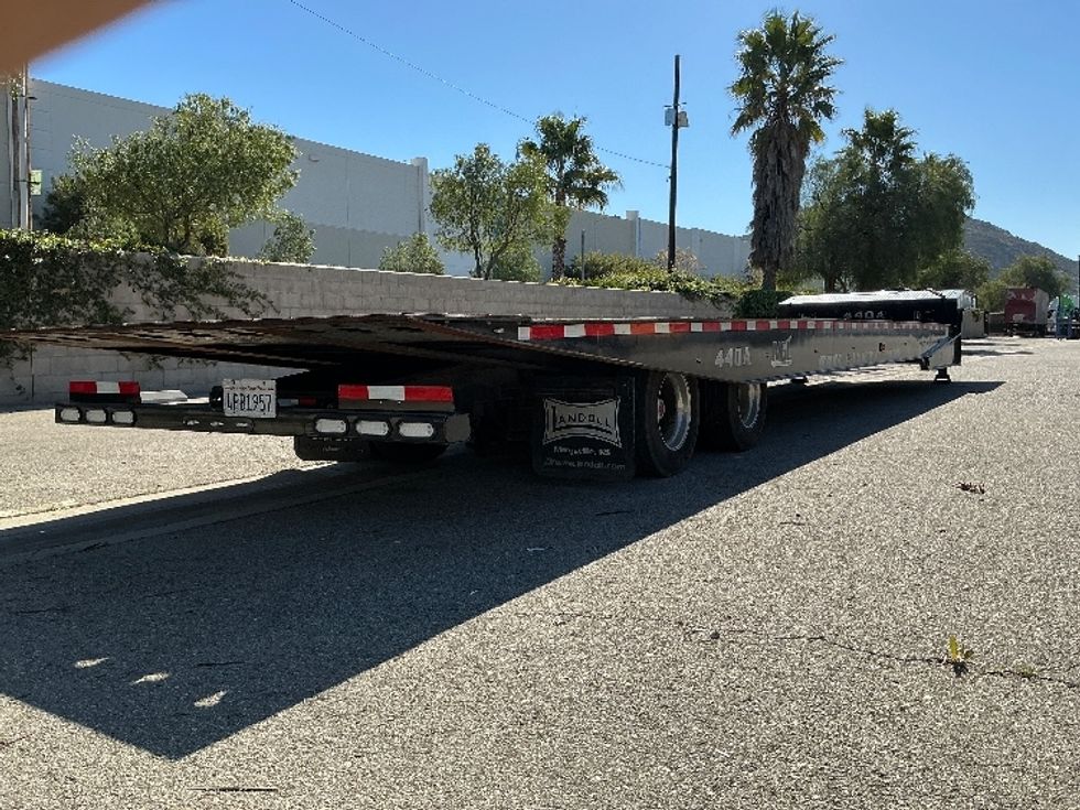 Flatbed Trailer-Semi Trailers-Landoll-2016-Trailer-Fontana-CA-173,637\n\t\tmiles-$ 65,000 - Image 4