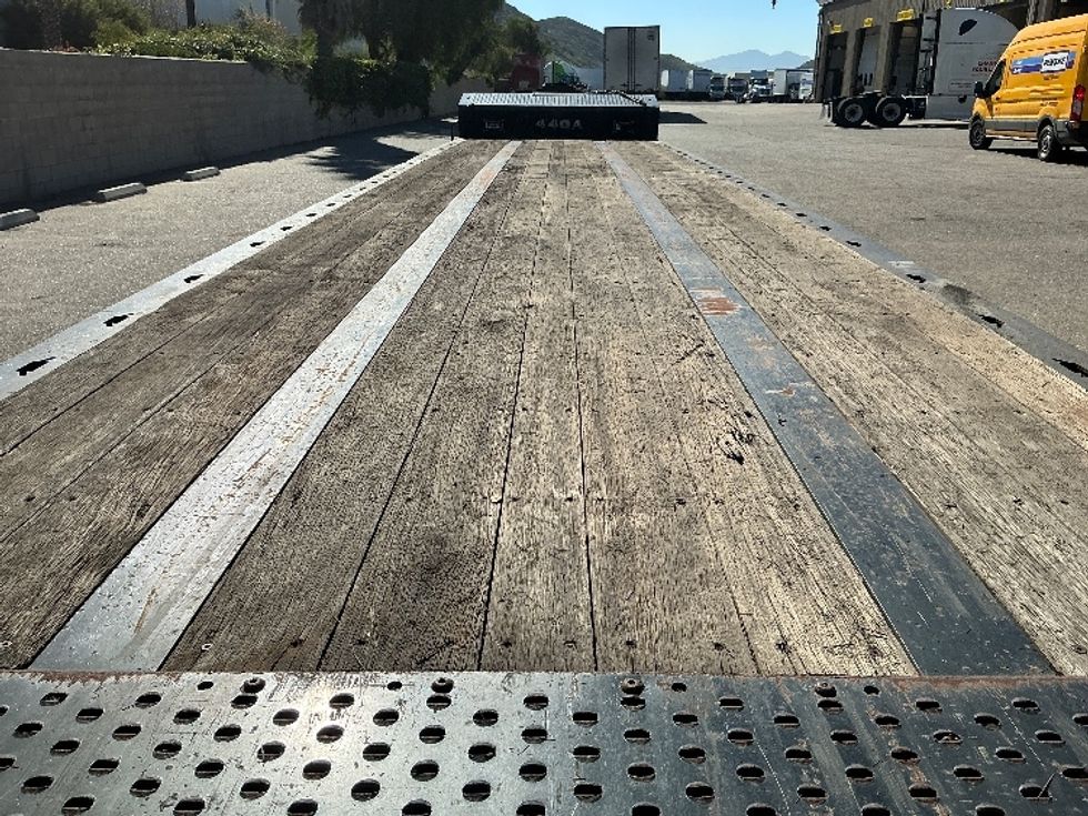 Flatbed Trailer-Semi Trailers-Landoll-2016-Trailer-Fontana-CA-173,637\n\t\tmiles-$ 65,000 - Image 8