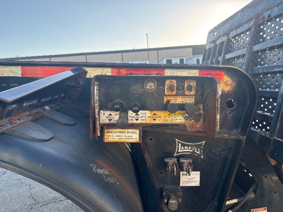 Flatbed Trailer-Semi Trailers-Landoll-2019-Trailer-Sturtevant-WI-111,758\n\t\tmiles-$ 70,000 - Image 9