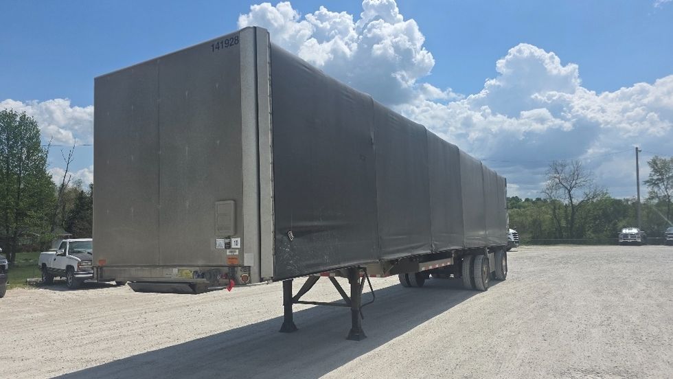 Flatbed Trailer-Semi Trailers-Reitnouer-2016-Trailer-Millwood-WV-1,073,826\n\t\tmiles-$ 30,000 - Image 2